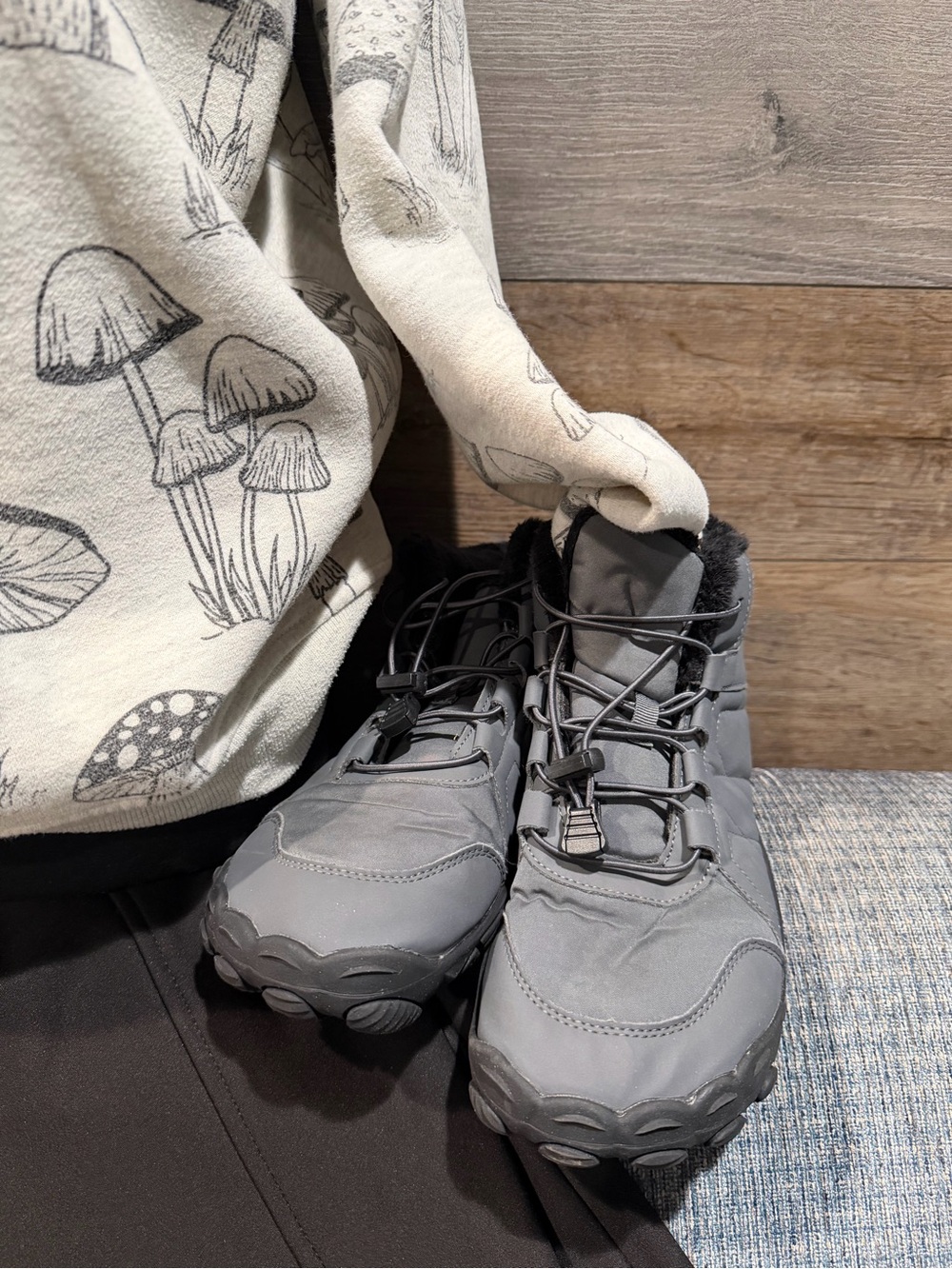 barefoot snow boots size 9